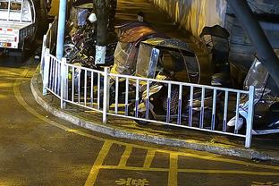 图片报：皇马大巴在前往莱比锡路上遭丰田撞上，所幸无重大损伤